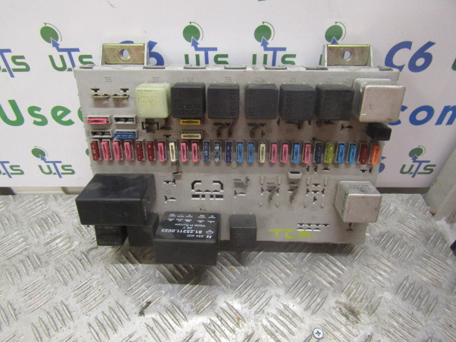 MAN TGA FUSEBOARD P/NO 81.25444.6060 - Электрическая система для Грузовиков: фото 1 MAN TGA FUSEBOARD P/NO 81.25444.6060 - Электрическая система для Грузовиков: фото 1