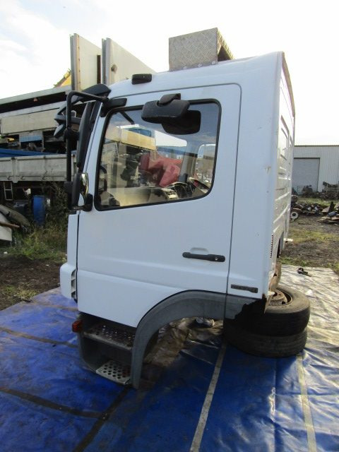 MERCEDES ATEGO 13TON CAB EX 2011 - Кабина для Грузовиков: фото 2 MERCEDES ATEGO 13TON CAB EX 2011 - Кабина для Грузовиков: фото 2