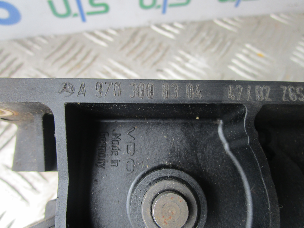 MERCEDES ATEGO ACCELERATOR PEDAL P/NO A9703000304 - Кабина и интерьер для Грузовиков: фото 2 MERCEDES ATEGO ACCELERATOR PEDAL P/NO A9703000304 - Кабина и интерьер для Грузовиков: фото 2