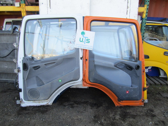 MERCEDES ATEGO/AXOR COMPLETE DOORS - Кабина и интерьер для Грузовиков: фото 3 MERCEDES ATEGO/AXOR COMPLETE DOORS - Кабина и интерьер для Грузовиков: фото 3