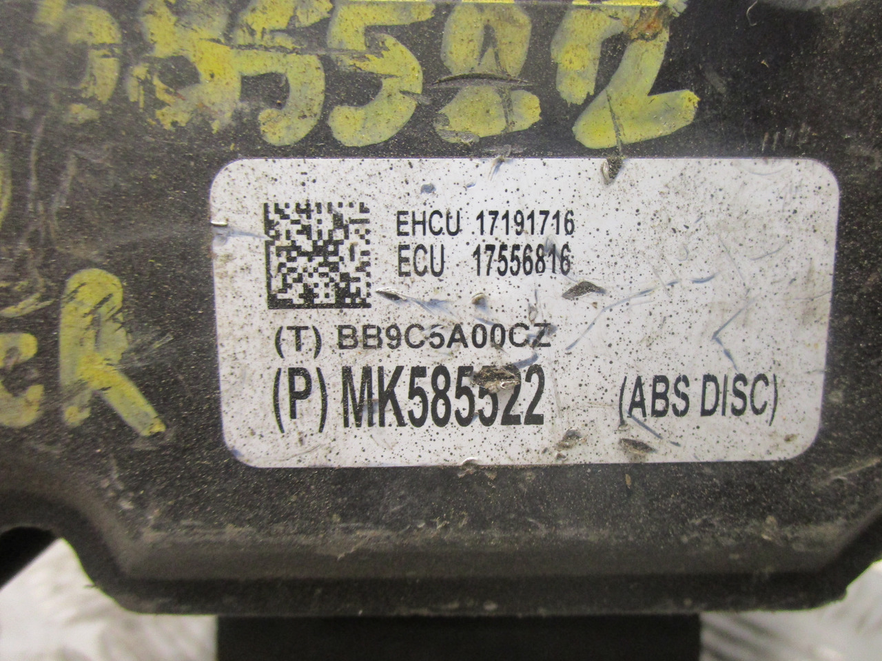 MITSUBISHI FUSO / CANTER ABS PUMP P/NO MK585522 - Детали тормозной системы для Грузовиков: фото 2 MITSUBISHI FUSO / CANTER ABS PUMP P/NO MK585522 - Детали тормозной системы для Грузовиков: фото 2