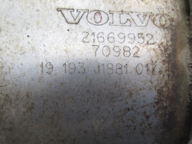 VOLVO FE EXHAUST SILENCER WITH CAT P/NO 21669952 - Глушитель/ Выхлопная система для Грузовиков: фото 3 VOLVO FE EXHAUST SILENCER WITH CAT P/NO 21669952 - Глушитель/ Выхлопная система для Грузовиков: фото 3