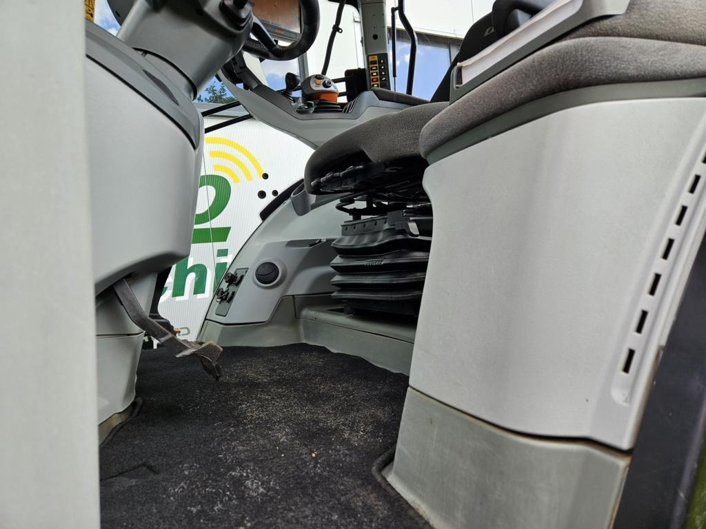 Трактор CLAAS AXION 960: фото 23