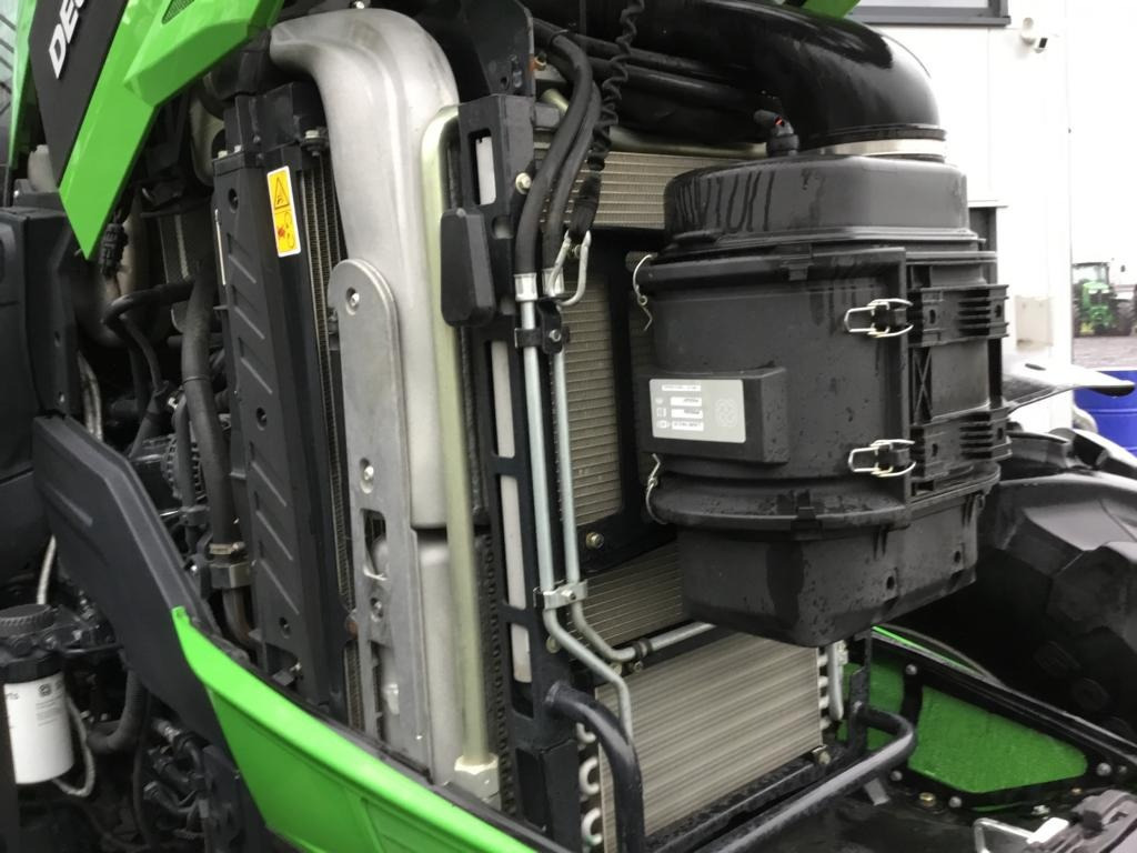 Deutz AGROTRON 6215 TTV - Трактор: фото 3 Deutz AGROTRON 6215 TTV - Трактор: фото 3