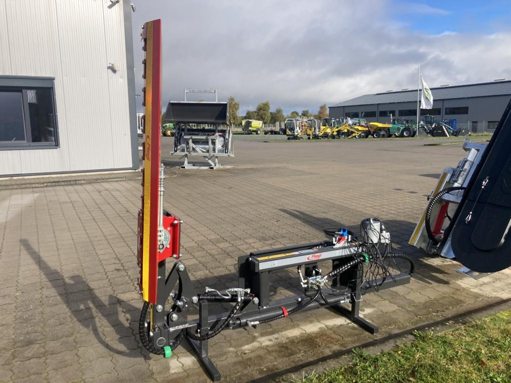 Fliegl ASTSCHERE 1450 - Косилка-измельчитель/ Мульчер: фото 1 Fliegl ASTSCHERE 1450 - Косилка-измельчитель/ Мульчер: фото 1