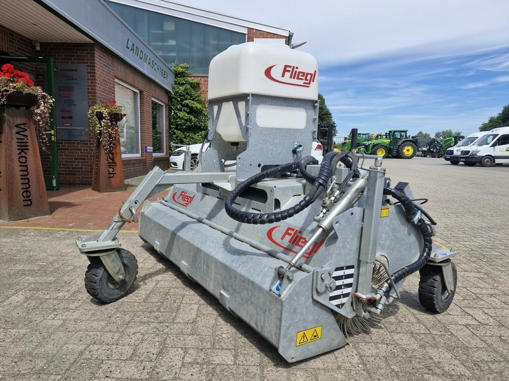 Fliegl KEH 1850 TYPE 600 - Косилка: фото 1 Fliegl KEH 1850 TYPE 600 - Косилка: фото 1