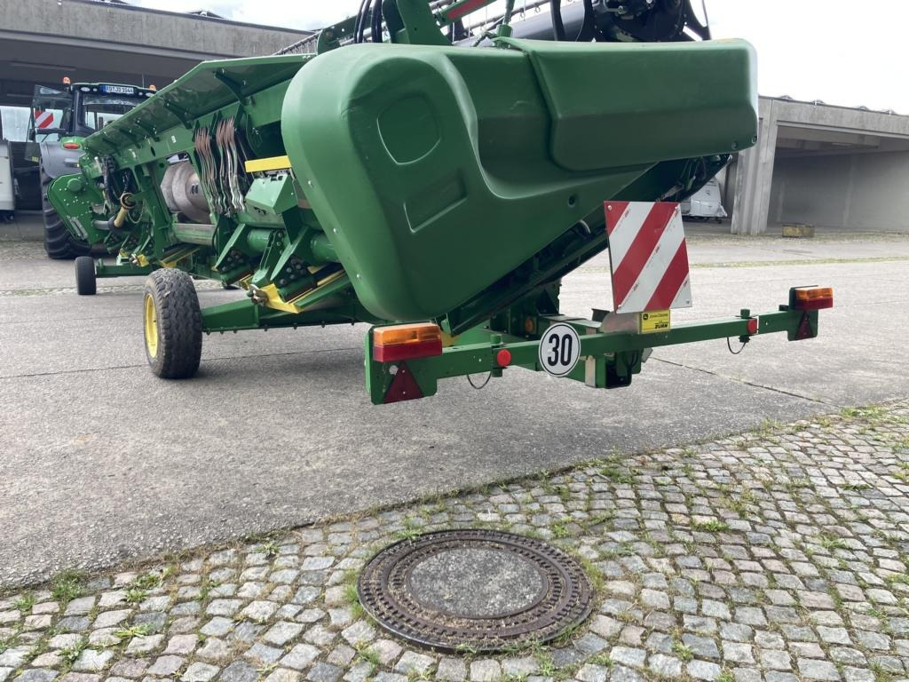 John Deere SCHNEIDWERK 630X - Зерноуборочный комбайн: фото 4 John Deere SCHNEIDWERK 630X - Зерноуборочный комбайн: фото 4