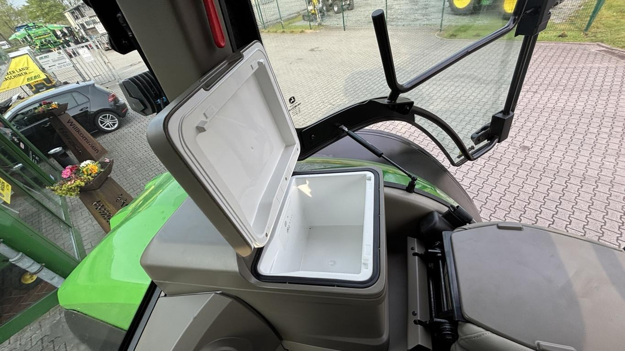 John Deere TRAKTOR 7R350 - Трактор: фото 4 John Deere TRAKTOR 7R350 - Трактор: фото 4