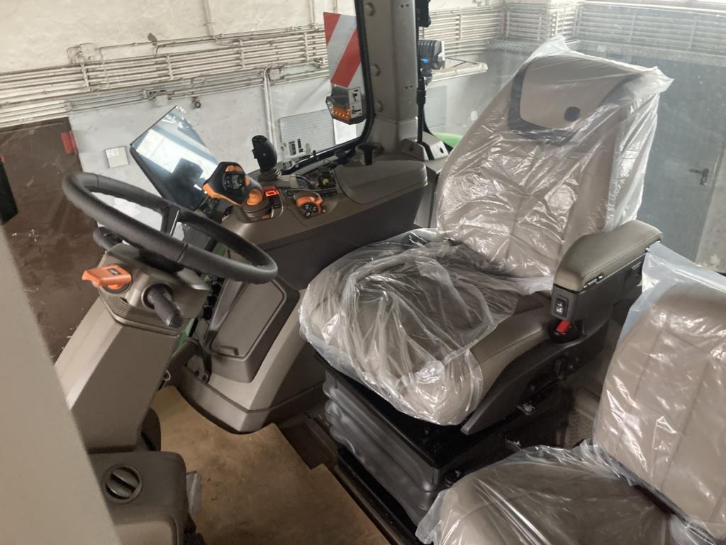 Новый Трактор John Deere TRAKTOR 8R370: фото 6