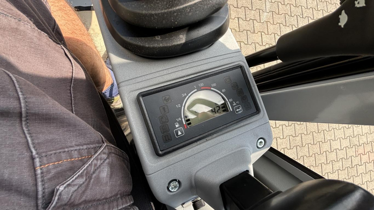 Новый Мини-экскаватор Wacker ET 18: фото 7 Новый Мини-экскаватор Wacker ET 18: фото 7