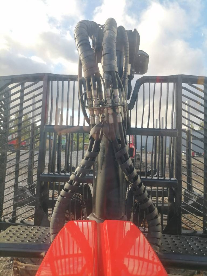 Komatsu 875 - Форвардер: фото 3 Komatsu 875 - Форвардер: фото 3