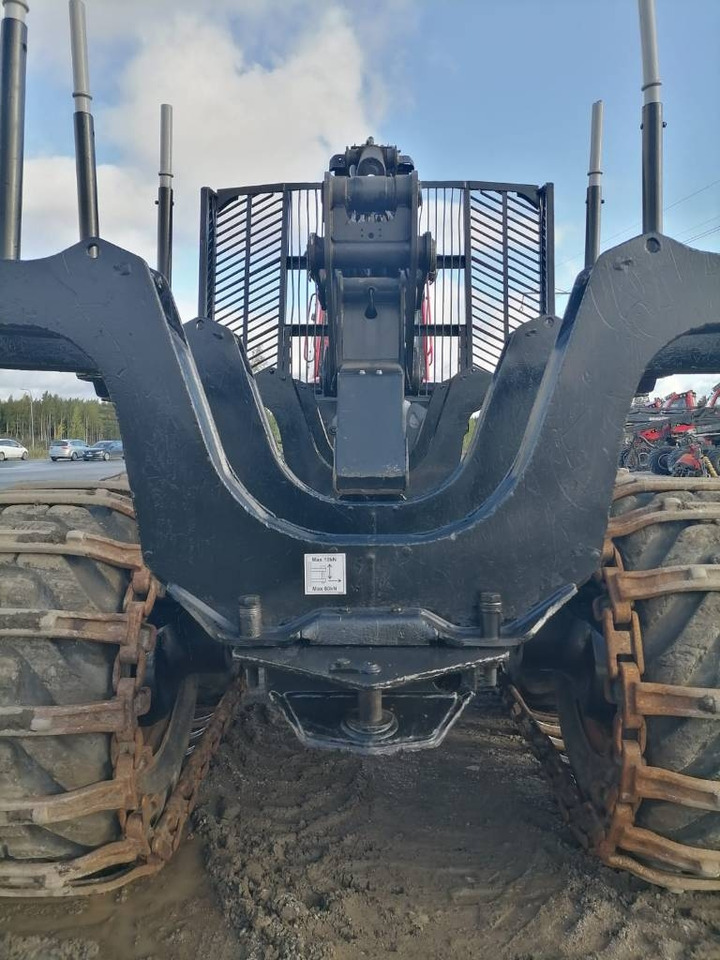 Komatsu 875 - Форвардер: фото 2 Komatsu 875 - Форвардер: фото 2