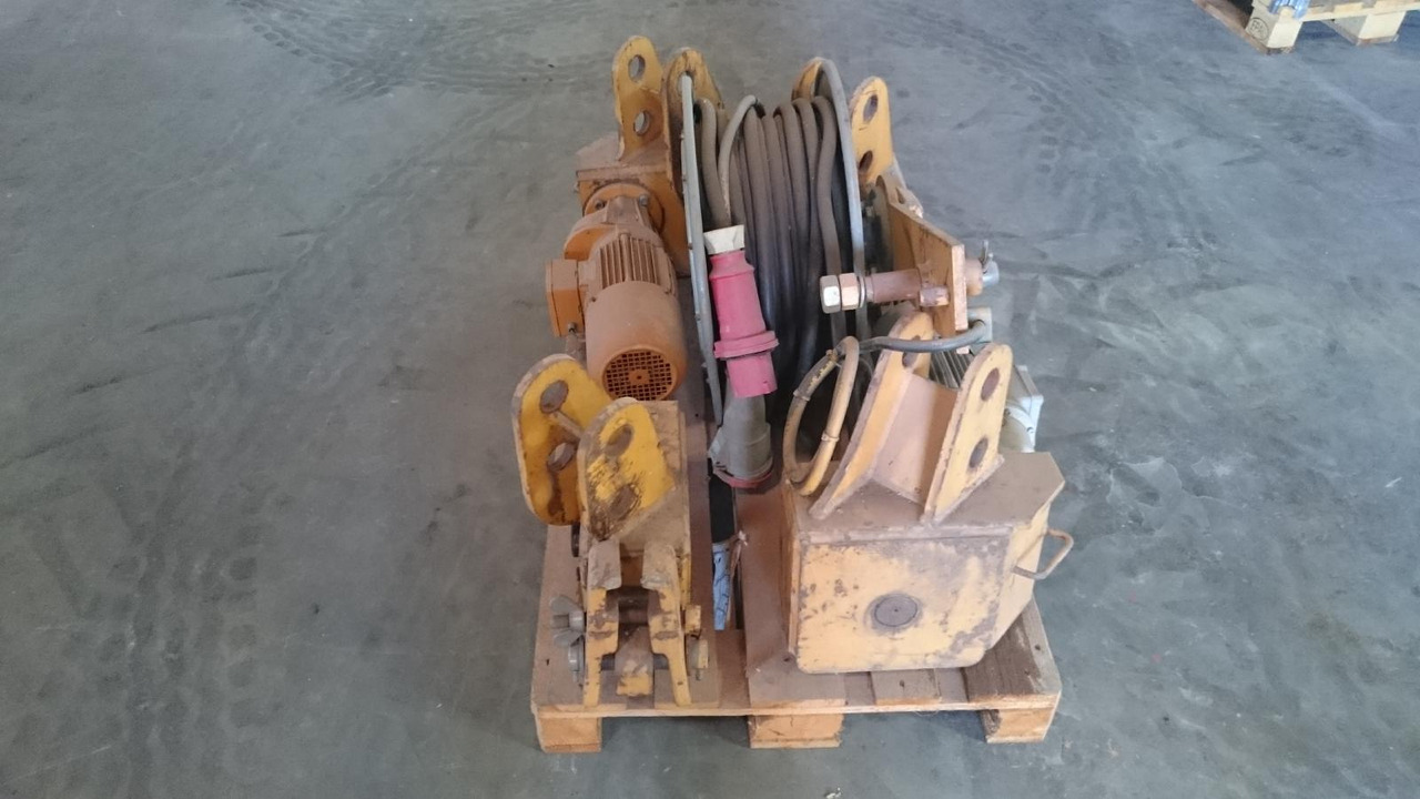 Liebherr Schienenfahrewerk Schienenfahrwerk für 34K, 35K - Строительное оборудование: фото 2 Liebherr Schienenfahrewerk Schienenfahrwerk für 34K, 35K - Строительное оборудование: фото 2