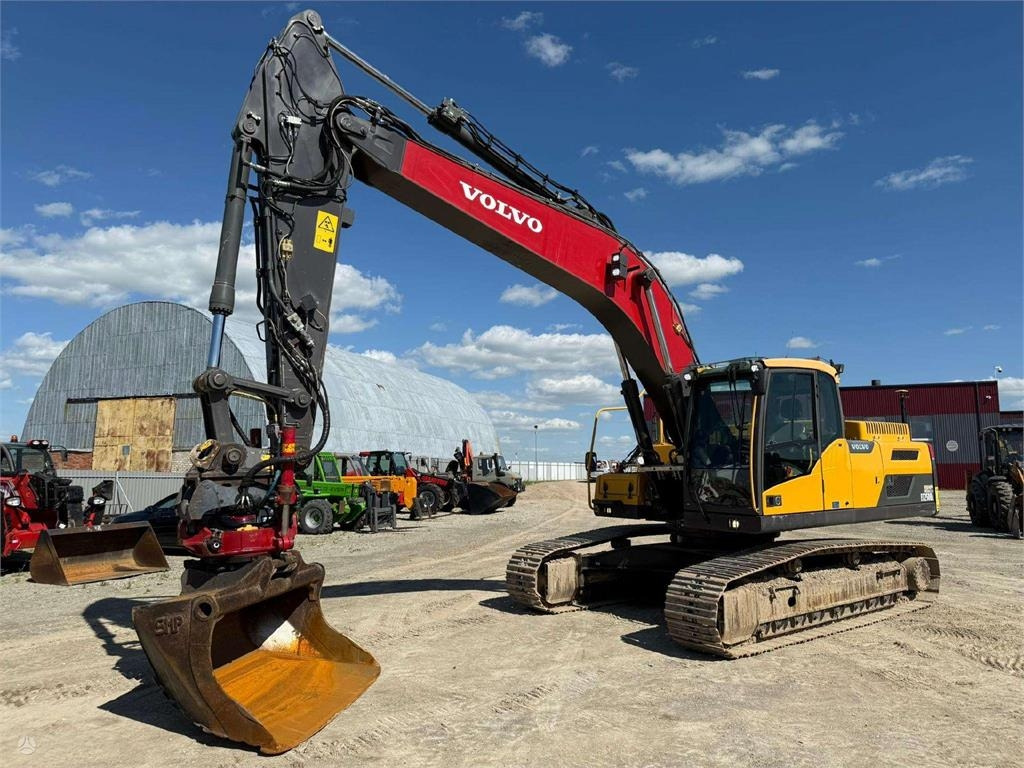 Volvo EC 250 DL 3D LEICA + ROTOTILT - Гусеничный экскаватор: фото 3 Volvo EC 250 DL 3D LEICA + ROTOTILT - Гусеничный экскаватор: фото 3