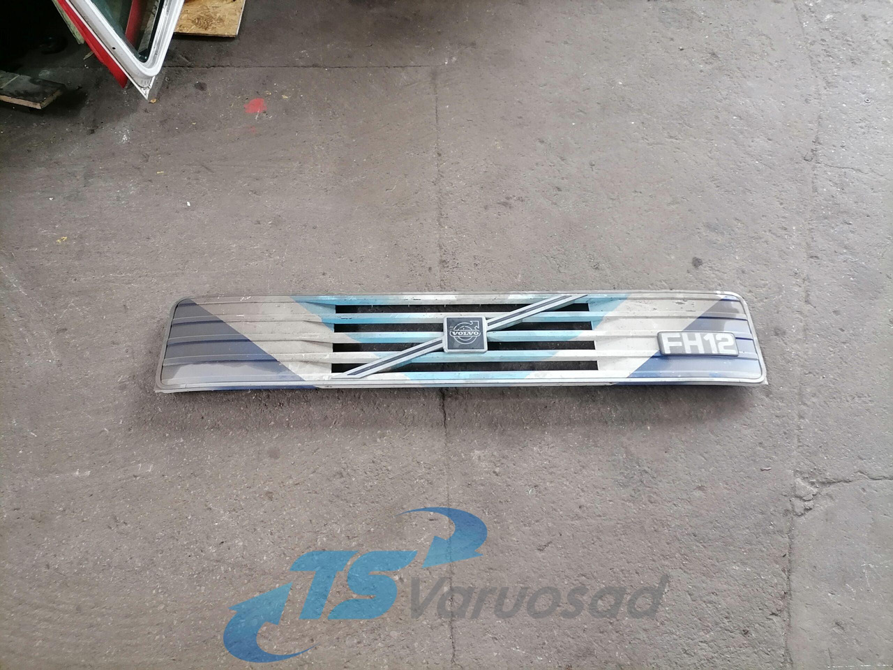 Grille panel 20360507 - Решётка радиатора для Грузовиков: фото 1 Grille panel 20360507 - Решётка радиатора для Грузовиков: фото 1