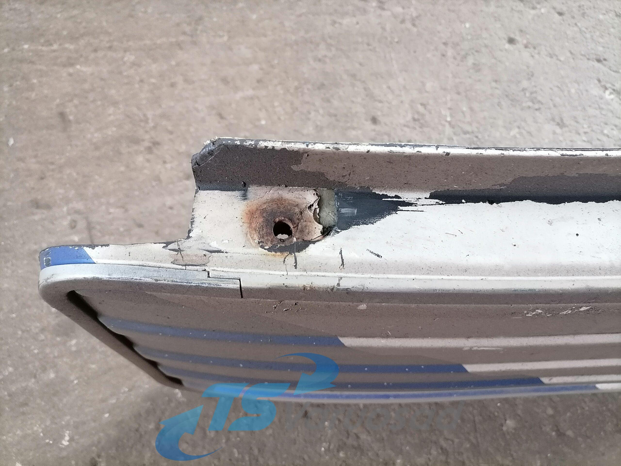 Grille panel 20360507 - Решётка радиатора для Грузовиков: фото 4 Grille panel 20360507 - Решётка радиатора для Грузовиков: фото 4