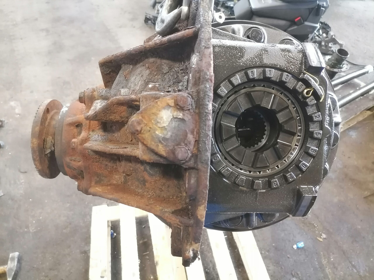 MAN Axel gear 3,7 81350106168 - Бортовой редуктор для Грузовиков: фото 3 MAN Axel gear 3,7 81350106168 - Бортовой редуктор для Грузовиков: фото 3