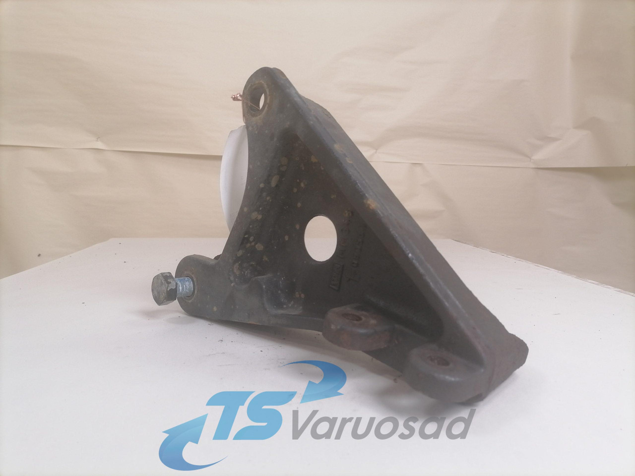 MAN Bummmmper bracket 81416503017 - Бампер для Грузовиков: фото 3 MAN Bummmmper bracket 81416503017 - Бампер для Грузовиков: фото 3