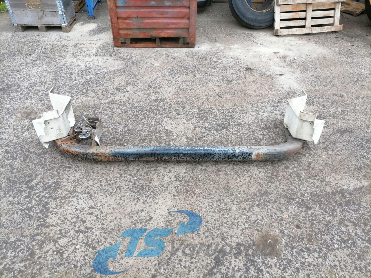 MAN Bumper 81416505013 - Бампер для Грузовиков: фото 1 MAN Bumper 81416505013 - Бампер для Грузовиков: фото 1