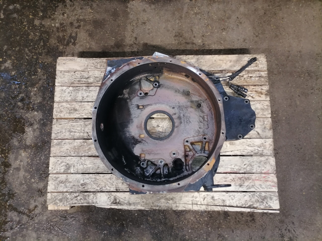 MAN Flywheel housing 51014013232 - Маховик для Грузовиков: фото 1 MAN Flywheel housing 51014013232 - Маховик для Грузовиков: фото 1