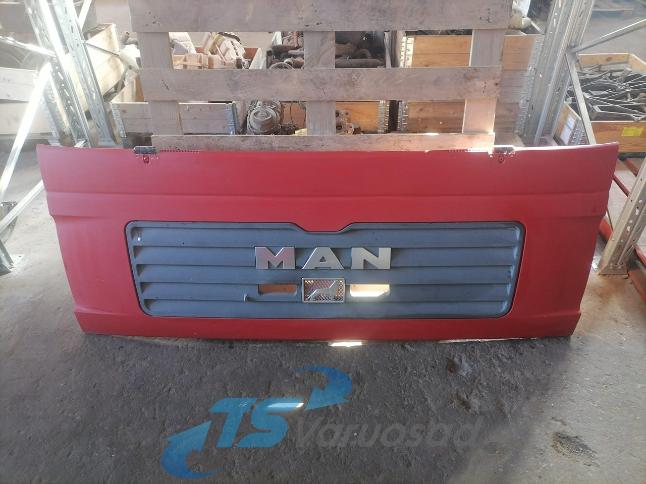 MAN Grille panel 81611100053 - Решётка радиатора для Грузовиков: фото 1 MAN Grille panel 81611100053 - Решётка радиатора для Грузовиков: фото 1