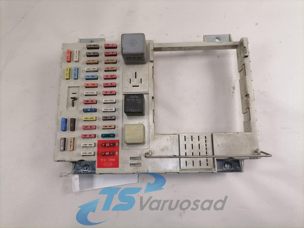 MAN Kaitsmepaneel 81254446074 - Предохранитель для Грузовиков: фото 1 MAN Kaitsmepaneel 81254446074 - Предохранитель для Грузовиков: фото 1