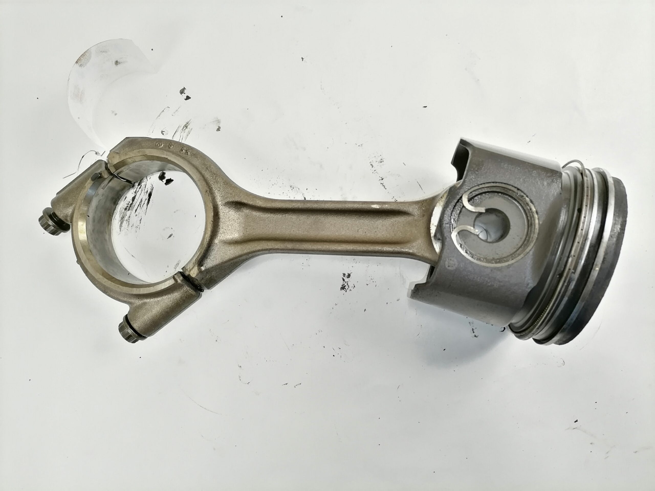 Mercedes-Benz Connecting rod + piston A4710371601 - Поршень/ Кольцо/ Втулка для Грузовиков: фото 2 Mercedes-Benz Connecting rod + piston A4710371601 - Поршень/ Кольцо/ Втулка для Грузовиков: фото 2