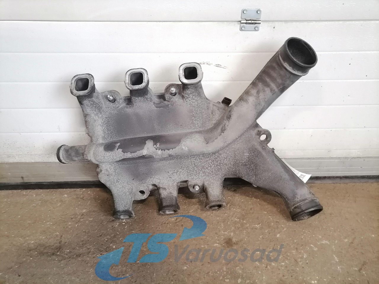 Mercedes-Benz Intake mainfold A5410981717 - Впускной коллектор для Грузовиков: фото 3 Mercedes-Benz Intake mainfold A5410981717 - Впускной коллектор для Грузовиков: фото 3