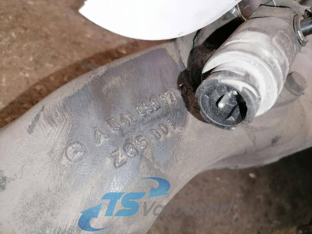 Mercedes-Benz Intake mainfold A5410981717 - Впускной коллектор для Грузовиков: фото 2 Mercedes-Benz Intake mainfold A5410981717 - Впускной коллектор для Грузовиков: фото 2