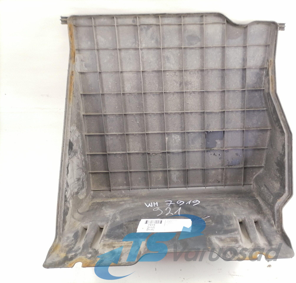 Scania Battery cover 1362693 - Аккумулятор для Грузовиков: фото 3 Scania Battery cover 1362693 - Аккумулятор для Грузовиков: фото 3