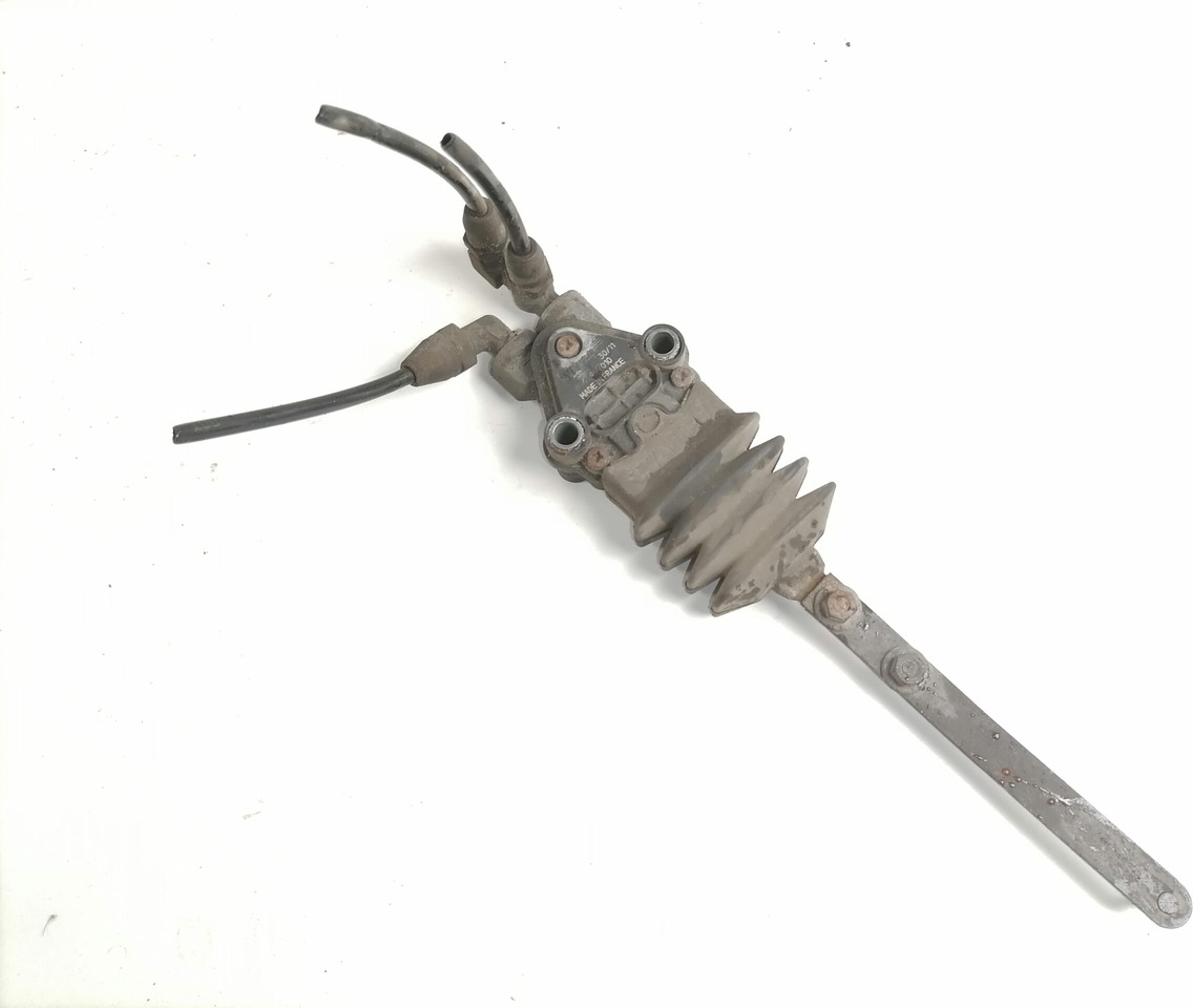 Scania Cab suspension control valve 464007010 - Подвеска кабины для Грузовиков: фото 1 Scania Cab suspension control valve 464007010 - Подвеска кабины для Грузовиков: фото 1