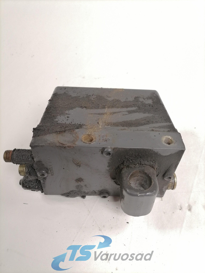 Scania Cab tilting pump 1725376 - Подвеска кабины для Грузовиков: фото 1 Scania Cab tilting pump 1725376 - Подвеска кабины для Грузовиков: фото 1