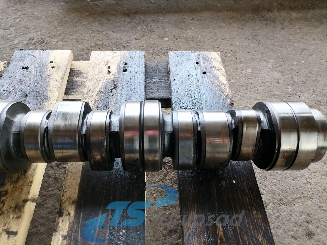 Scania Camshaft 1509917 - Распределительный вал для Грузовиков: фото 2 Scania Camshaft 1509917 - Распределительный вал для Грузовиков: фото 2