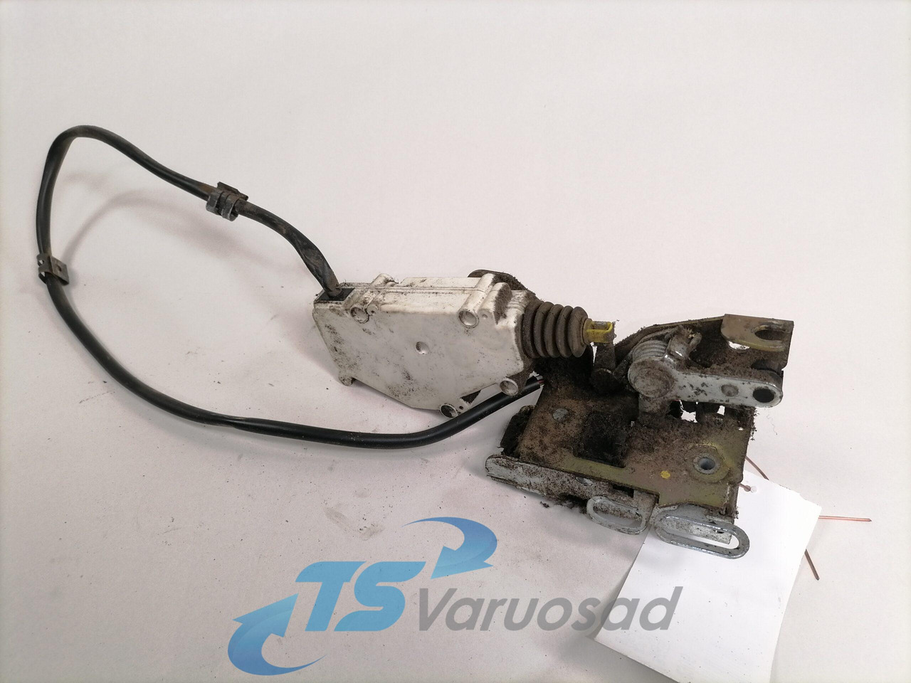 Scania Door lock 1867658 - Дверь и запчасти для Грузовиков: фото 1 Scania Door lock 1867658 - Дверь и запчасти для Грузовиков: фото 1