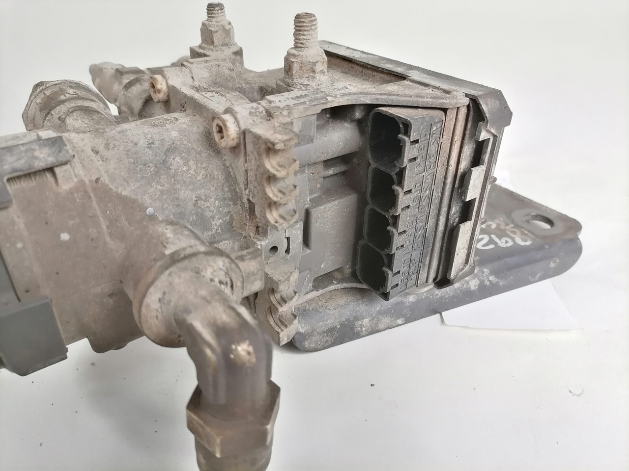 Scania EBS brake valve 1773676 - Тормозной клапан для Грузовиков: фото 4 Scania EBS brake valve 1773676 - Тормозной клапан для Грузовиков: фото 4