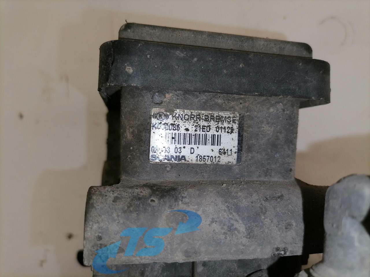 Scania EBS brake valve 1857012 - Тормозной клапан для Грузовиков: фото 3 Scania EBS brake valve 1857012 - Тормозной клапан для Грузовиков: фото 3