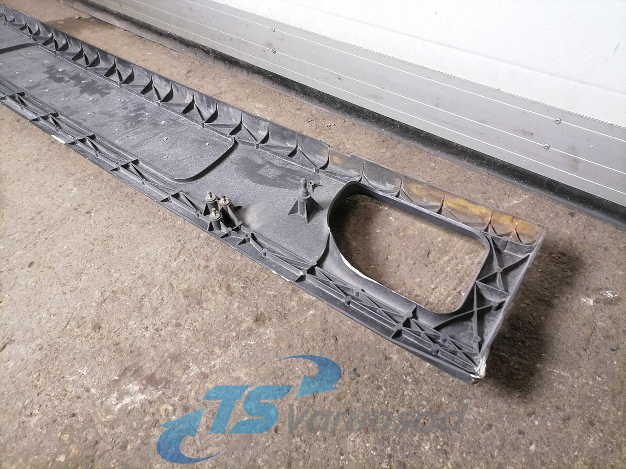 Scania Grille panel 1383620 - Решётка радиатора для Грузовиков: фото 5 Scania Grille panel 1383620 - Решётка радиатора для Грузовиков: фото 5