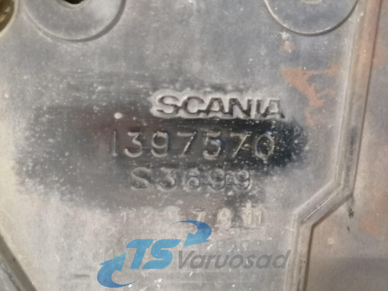 Scania Grille panel 1397570 - Решётка радиатора для Грузовиков: фото 3 Scania Grille panel 1397570 - Решётка радиатора для Грузовиков: фото 3