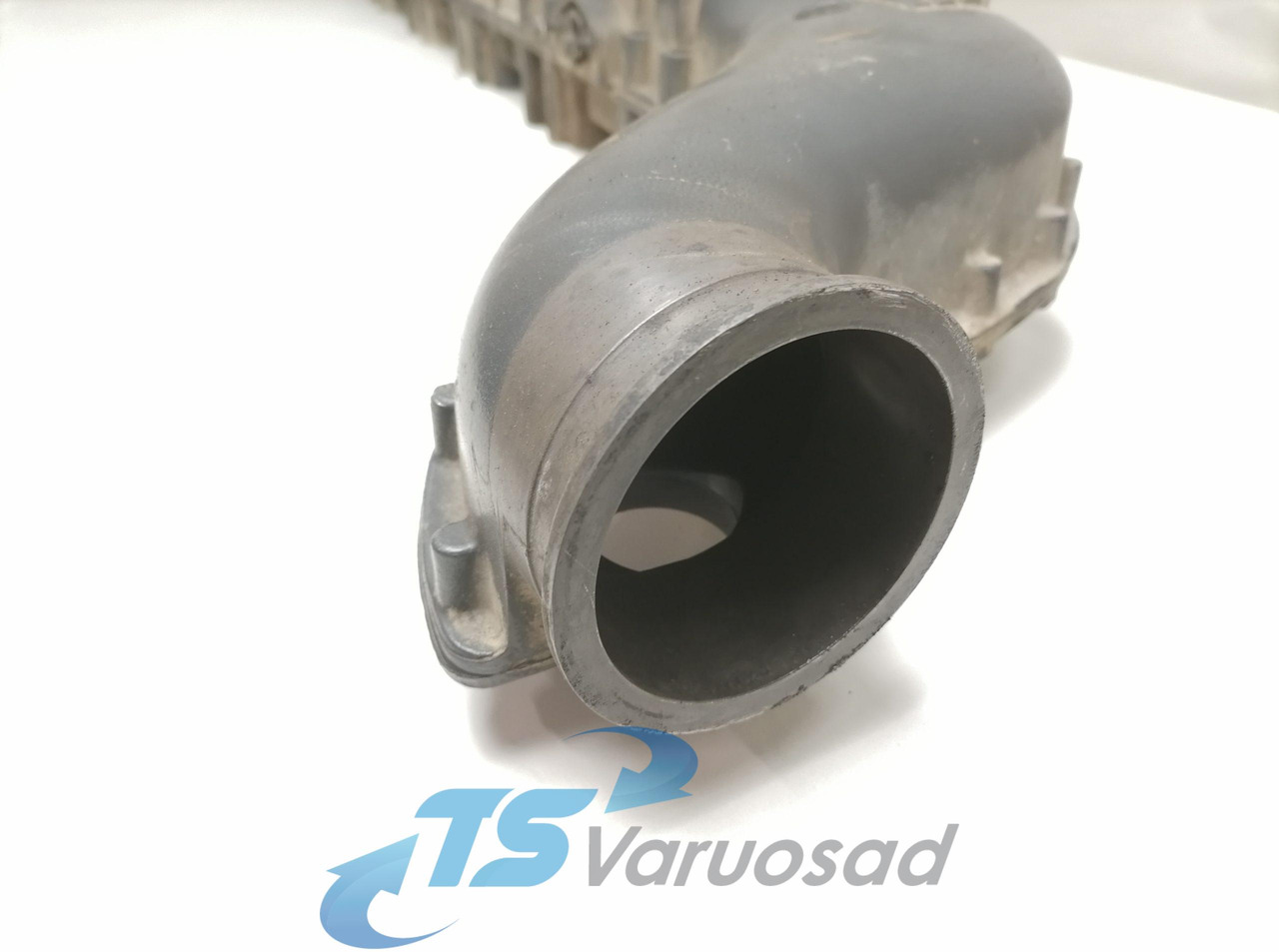 Scania Intake mainfold 1493717 - Впускной коллектор для Грузовиков: фото 3 Scania Intake mainfold 1493717 - Впускной коллектор для Грузовиков: фото 3