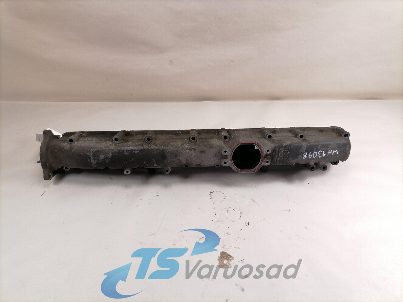 Scania Intake mainfold 1740198 - Впускной коллектор для Грузовиков: фото 1 Scania Intake mainfold 1740198 - Впускной коллектор для Грузовиков: фото 1
