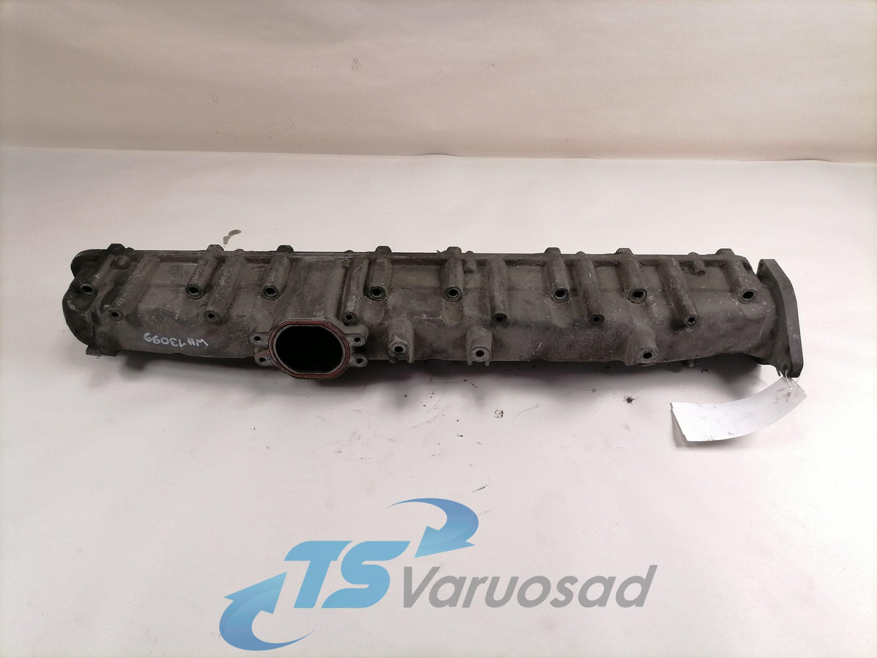 Scania Intake mainfold 1740199 - Впускной коллектор для Грузовиков: фото 2 Scania Intake mainfold 1740199 - Впускной коллектор для Грузовиков: фото 2