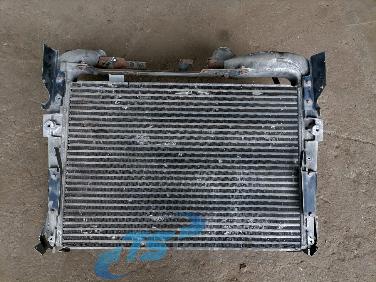 Scania Intercooler radiator 1531767 - Интеркулер для Грузовиков: фото 3 Scania Intercooler radiator 1531767 - Интеркулер для Грузовиков: фото 3