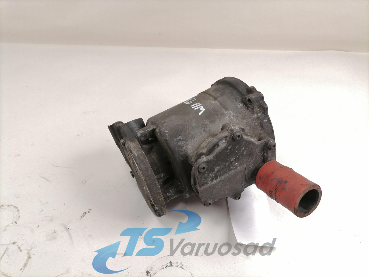 Scania Karterituulutuse õliaurude separaator 1921821 - Картер для Грузовиков: фото 1 Scania Karterituulutuse õliaurude separaator 1921821 - Картер для Грузовиков: фото 1