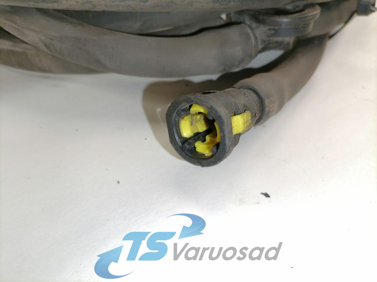 Scania Klaasipesu voolik 2098519 - Щетка стеклоочистителя для Грузовиков: фото 2 Scania Klaasipesu voolik 2098519 - Щетка стеклоочистителя для Грузовиков: фото 2