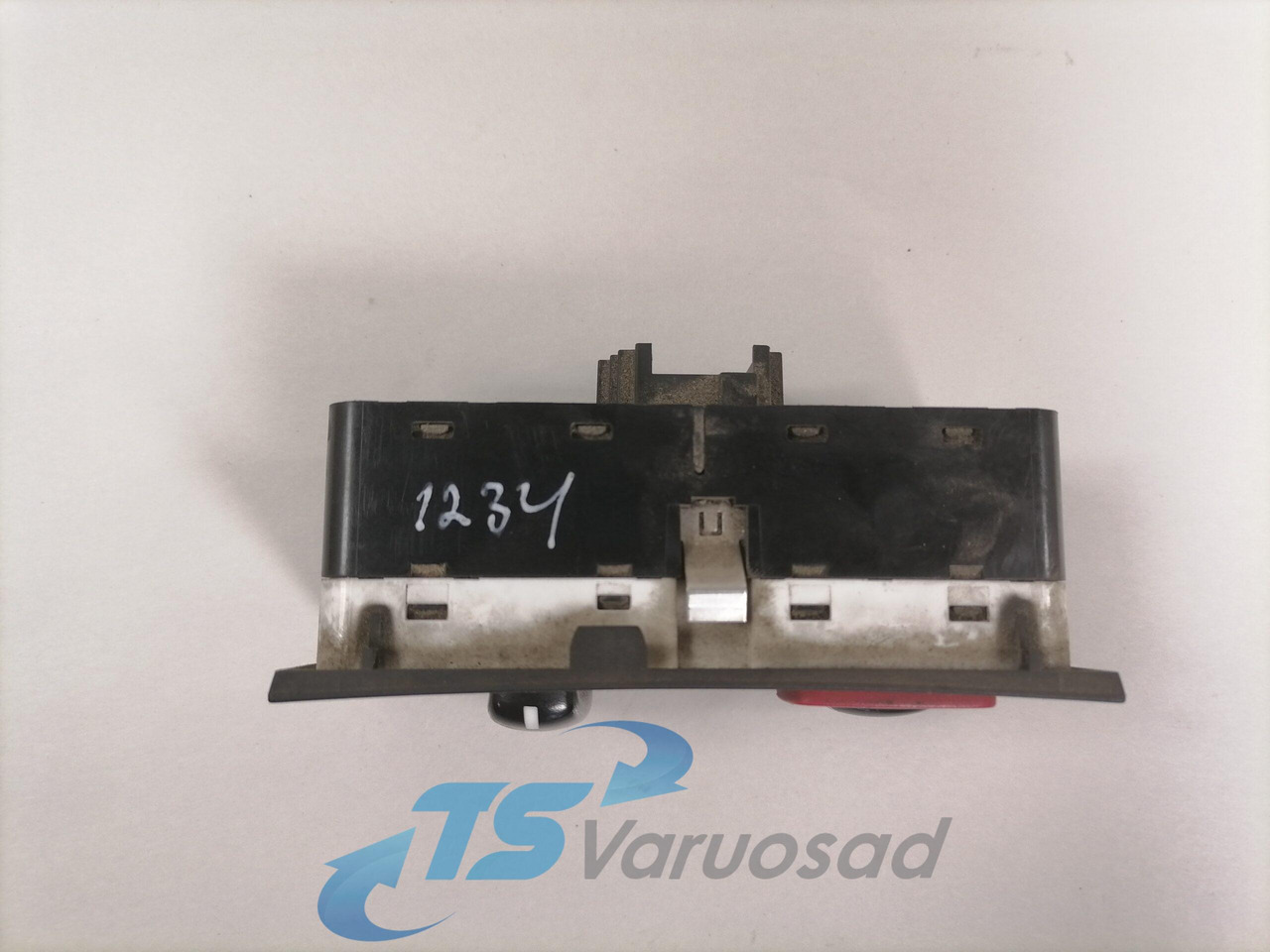 Scania Lüliti, esituled 1540672 - Кабина для Грузовиков: фото 2 Scania Lüliti, esituled 1540672 - Кабина для Грузовиков: фото 2