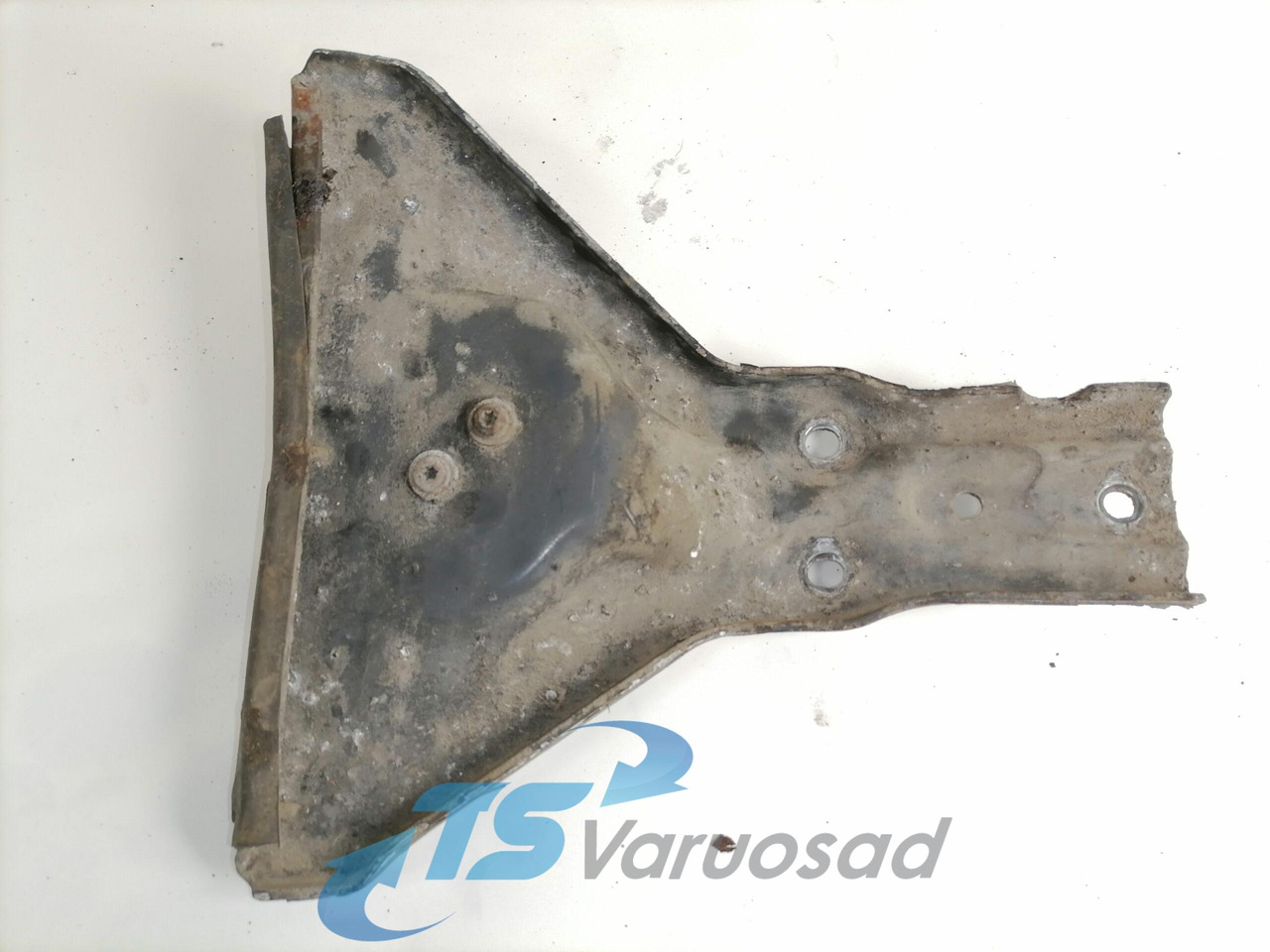 Scania Mudguard bracket 1377439 - Универсальная запчасть для Грузовиков: фото 3 Scania Mudguard bracket 1377439 - Универсальная запчасть для Грузовиков: фото 3