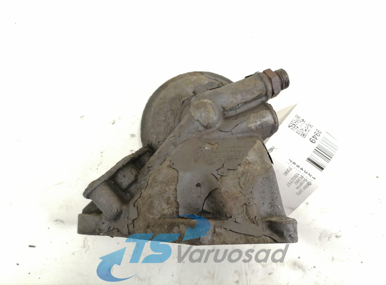 Scania Oil filter housing 1502757 - Двигатель и запчасти для Грузовиков: фото 3 Scania Oil filter housing 1502757 - Двигатель и запчасти для Грузовиков: фото 3