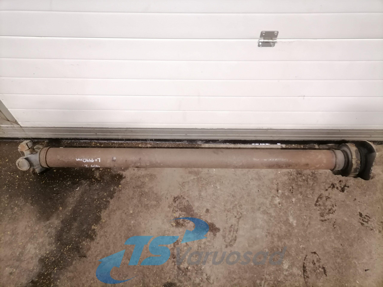 Scania Propeller shaft 1759014 - Карданный вал для Грузовиков: фото 1 Scania Propeller shaft 1759014 - Карданный вал для Грузовиков: фото 1