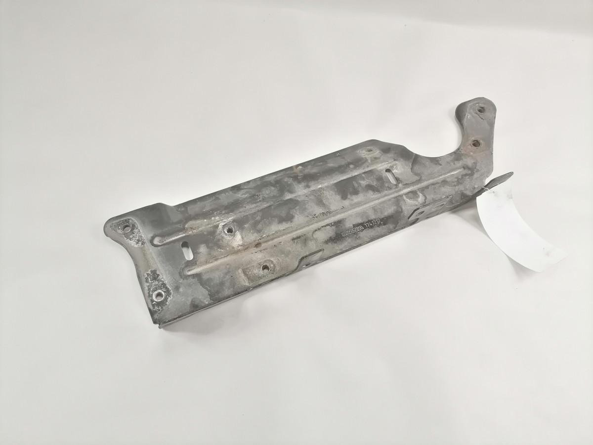 Scania Radiaatori pealne kronstein 1741217 - Универсальная запчасть для Грузовиков: фото 3 Scania Radiaatori pealne kronstein 1741217 - Универсальная запчасть для Грузовиков: фото 3