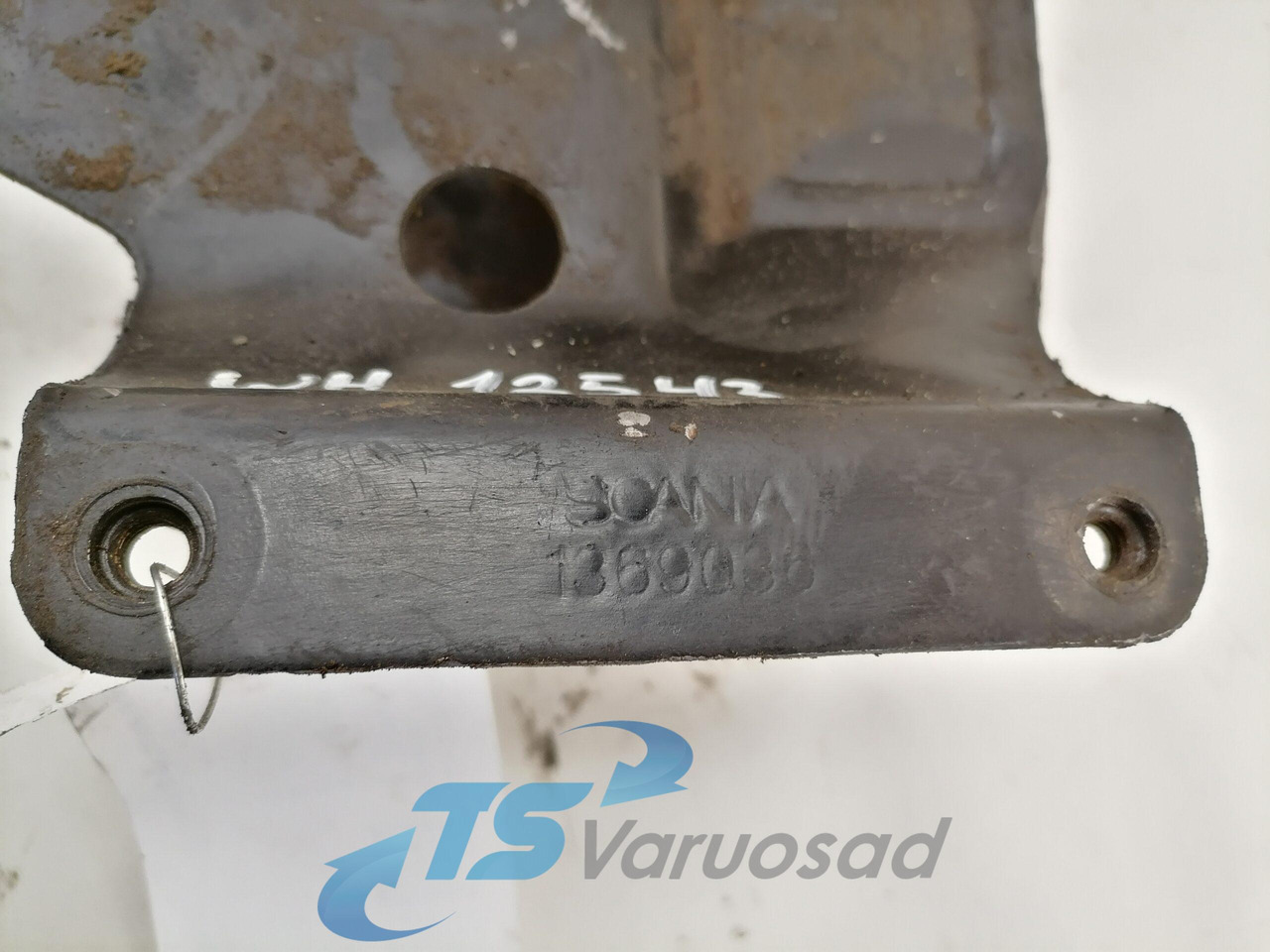 Scania Roolisüsteemi õlimahuti kandur 1369036 - Шланг рулевого управления для Грузовиков: фото 3 Scania Roolisüsteemi õlimahuti kandur 1369036 - Шланг рулевого управления для Грузовиков: фото 3